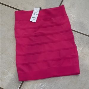 Never worn Bebe skirt